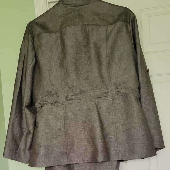 Plus & Tall Calvin Klein Linen Safari Pantsuit Collarless - Picture 2 of 3